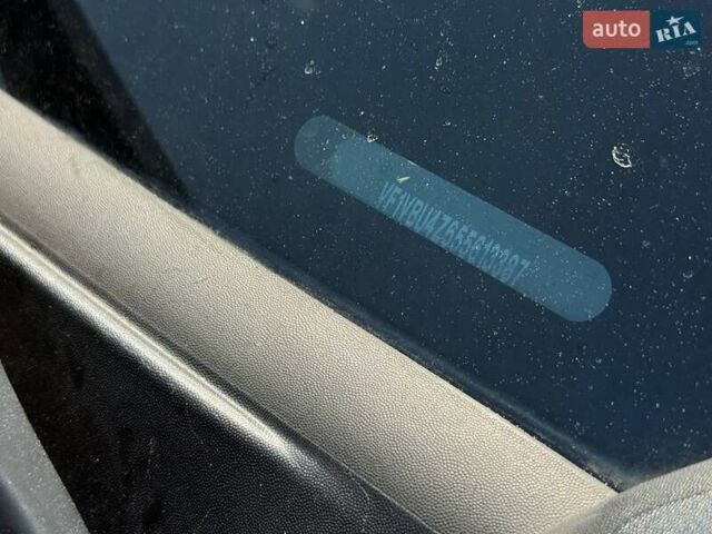 Белый Рено Мастер, объемом двигателя 2.3 л и пробегом 220 тыс. км за 16498 $, фото 33 на Automoto.ua