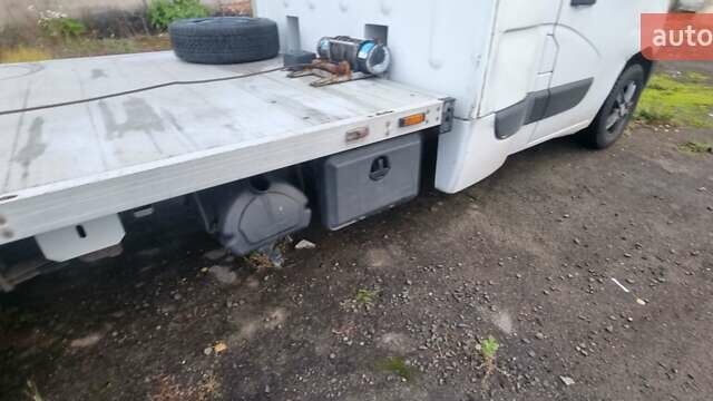 Рено Мастер 2016 в Ровно на Automoto.ua Белый Рено Мастер, объемом двигателя 2.3 л и пробегом 723 тыс. км за 16000 $, фото 12 на Automoto.ua