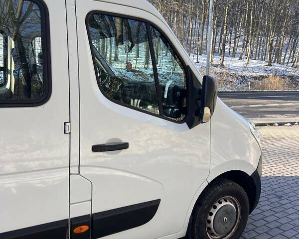 Белый Рено Мастер, объемом двигателя 2.3 л и пробегом 211 тыс. км за 22500 $, фото 42 на Automoto.ua