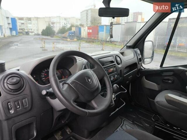 Белый Рено Мастер, объемом двигателя 2.3 л и пробегом 350 тыс. км за 17000 $, фото 22 на Automoto.ua