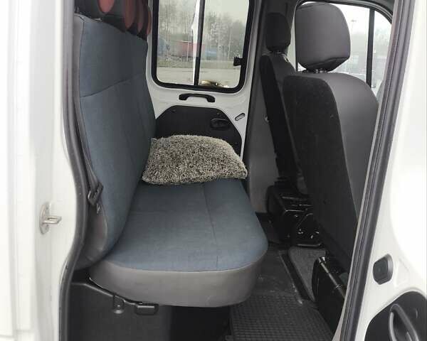 Белый Рено Мастер, объемом двигателя 2.3 л и пробегом 350 тыс. км за 17000 $, фото 28 на Automoto.ua