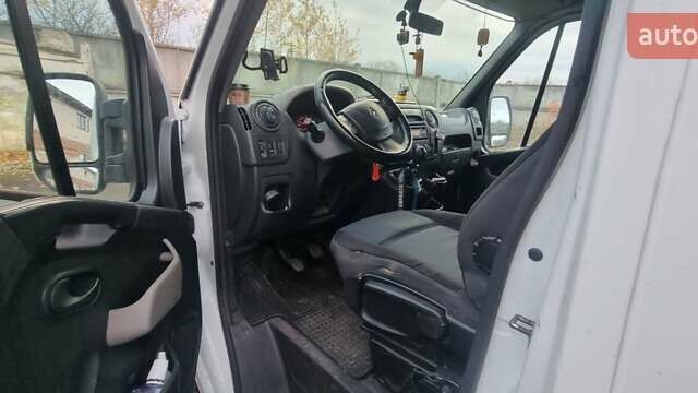 Рено Мастер 2016 в Ровно на Automoto.ua Белый Рено Мастер, объемом двигателя 2.3 л и пробегом 723 тыс. км за 16000 $, фото 5 на Automoto.ua