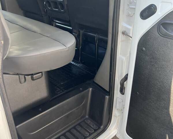 Белый Рено Мастер, объемом двигателя 2.3 л и пробегом 211 тыс. км за 22500 $, фото 22 на Automoto.ua