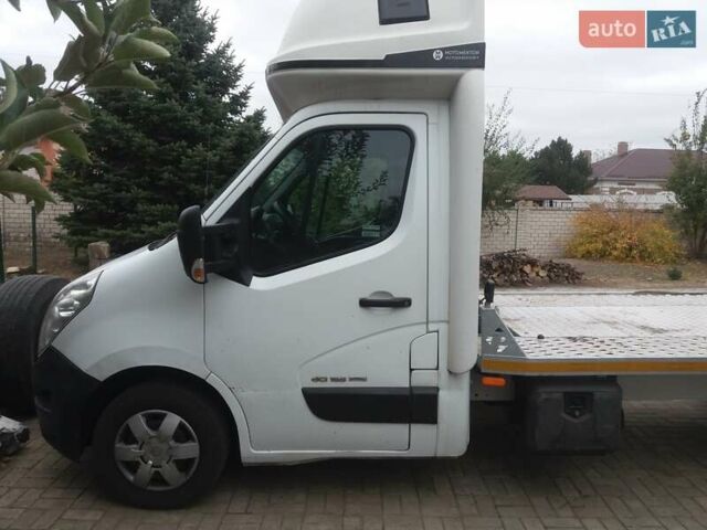 Белый Рено Мастер, объемом двигателя 2.3 л и пробегом 500 тыс. км за 16900 $, фото 3 на Automoto.ua