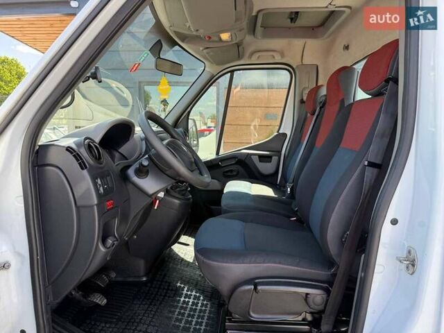 Белый Рено Мастер, объемом двигателя 2.3 л и пробегом 220 тыс. км за 18295 $, фото 16 на Automoto.ua