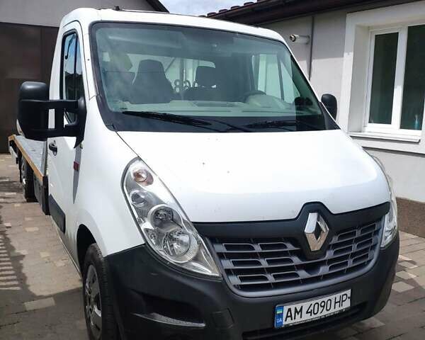 Белый Рено Мастер, объемом двигателя 2.3 л и пробегом 351 тыс. км за 16500 $, фото 1 на Automoto.ua