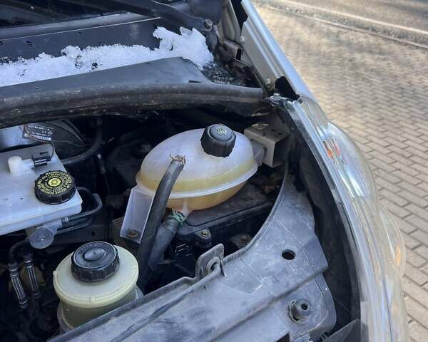 Белый Рено Мастер, объемом двигателя 2.3 л и пробегом 211 тыс. км за 22500 $, фото 6 на Automoto.ua