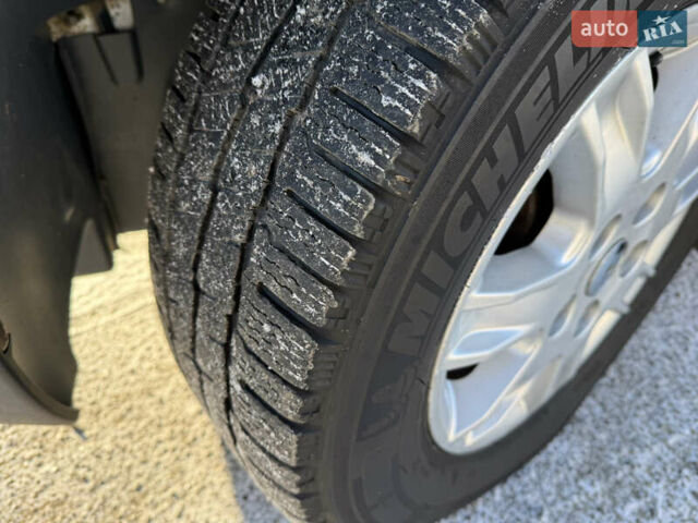 Білий Рено Мастєр, об'ємом двигуна 2.3 л та пробігом 304 тис. км за 17800 $, фото 56 на Automoto.ua