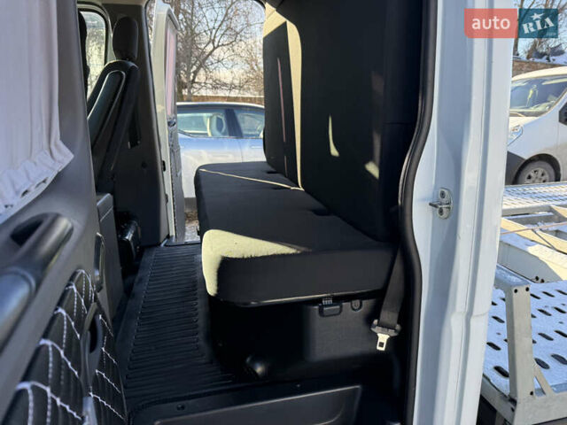 Білий Рено Мастєр, об'ємом двигуна 2.3 л та пробігом 304 тис. км за 17800 $, фото 39 на Automoto.ua