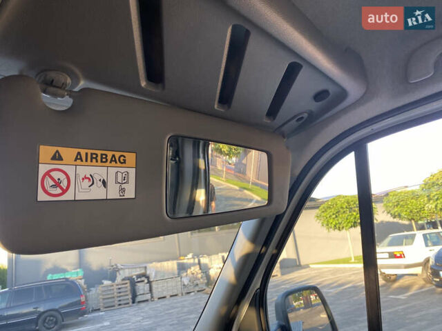 Білий Рено Мастєр, об'ємом двигуна 0 л та пробігом 182 тис. км за 25000 $, фото 20 на Automoto.ua