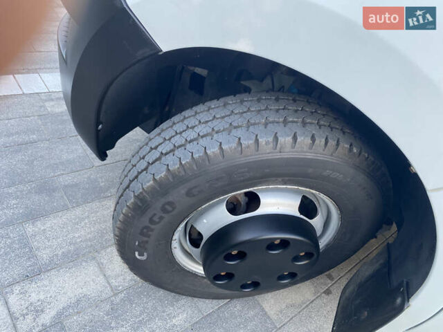 Білий Рено Мастєр, об'ємом двигуна 0 л та пробігом 182 тис. км за 25000 $, фото 29 на Automoto.ua