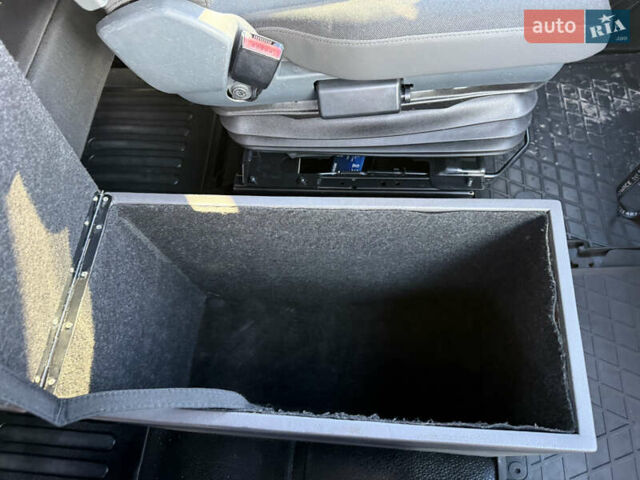 Білий Рено Мастєр, об'ємом двигуна 2.3 л та пробігом 304 тис. км за 17800 $, фото 49 на Automoto.ua