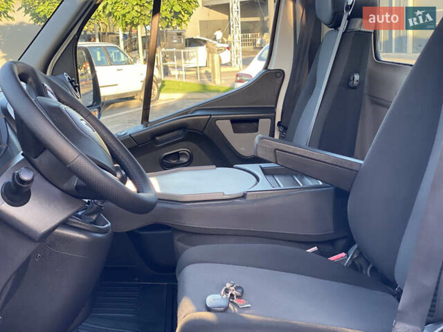 Білий Рено Мастєр, об'ємом двигуна 0 л та пробігом 182 тис. км за 25000 $, фото 61 на Automoto.ua