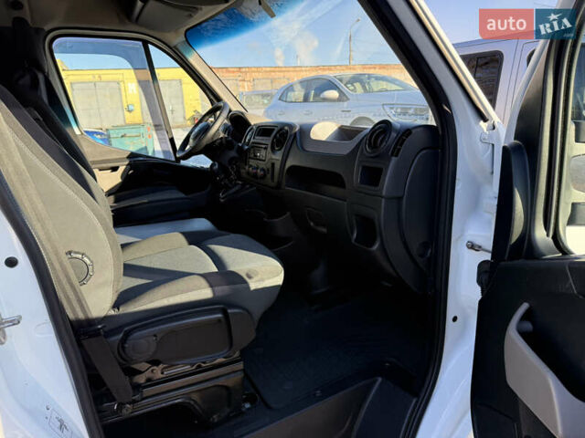 Білий Рено Мастєр, об'ємом двигуна 2.3 л та пробігом 304 тис. км за 17800 $, фото 46 на Automoto.ua