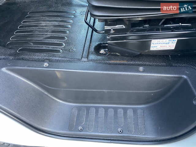 Білий Рено Мастєр, об'ємом двигуна 0 л та пробігом 182 тис. км за 25000 $, фото 10 на Automoto.ua