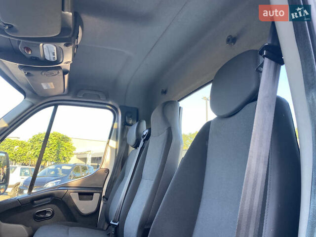 Білий Рено Мастєр, об'ємом двигуна 0 л та пробігом 182 тис. км за 25000 $, фото 11 на Automoto.ua