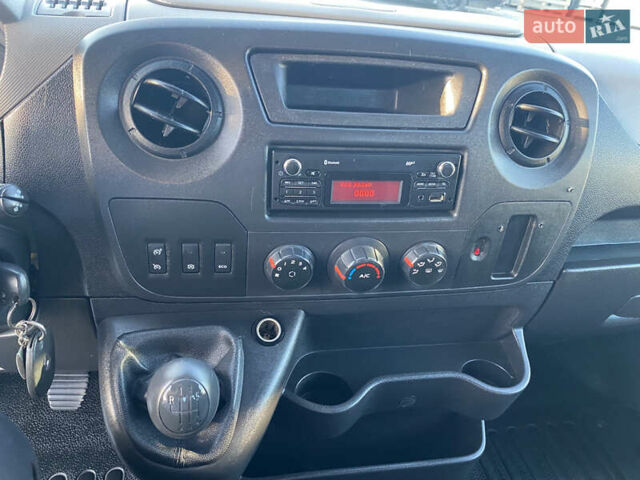 Білий Рено Мастєр, об'ємом двигуна 0 л та пробігом 182 тис. км за 25000 $, фото 18 на Automoto.ua