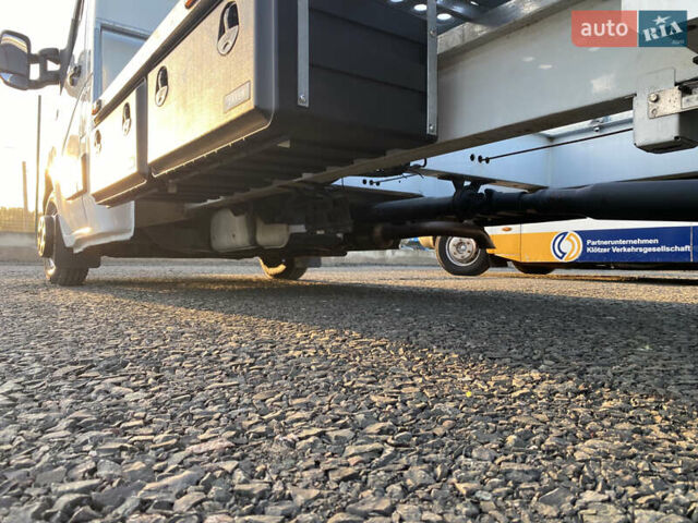 Білий Рено Мастєр, об'ємом двигуна 0 л та пробігом 182 тис. км за 25000 $, фото 76 на Automoto.ua