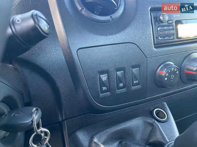 Білий Рено Мастєр, об'ємом двигуна 0 л та пробігом 182 тис. км за 25000 $, фото 26 на Automoto.ua