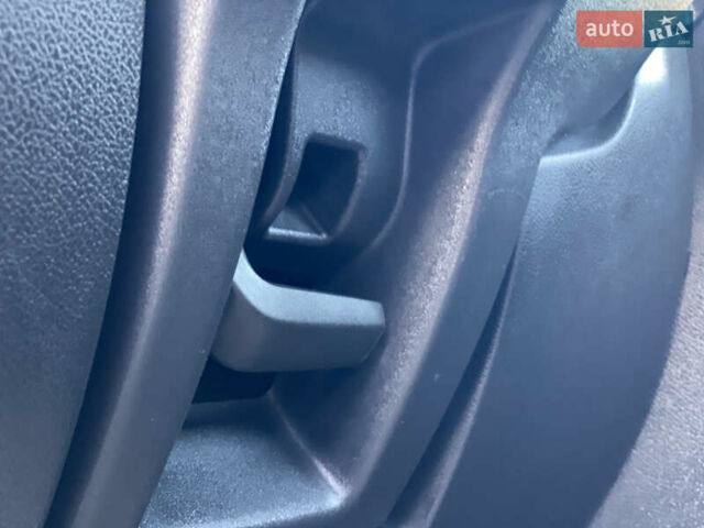 Білий Рено Мастєр, об'ємом двигуна 0 л та пробігом 182 тис. км за 25000 $, фото 60 на Automoto.ua