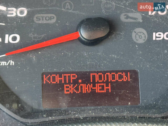 Белый Рено Мастер, объемом двигателя 2.3 л и пробегом 290 тыс. км за 19000 $, фото 21 на Automoto.ua