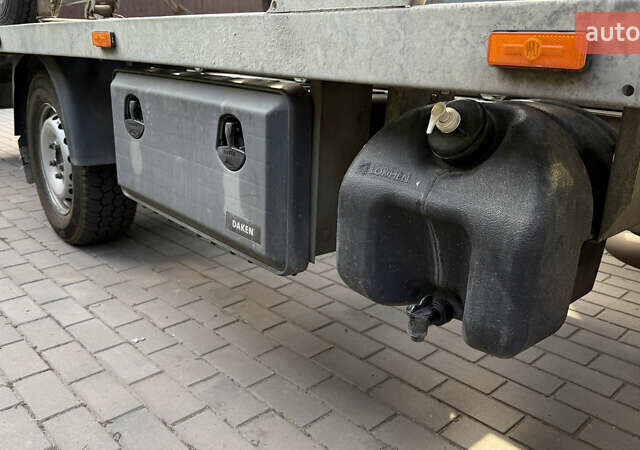 Белый Рено Мастер, объемом двигателя 2.3 л и пробегом 670 тыс. км за 16100 $, фото 3 на Automoto.ua