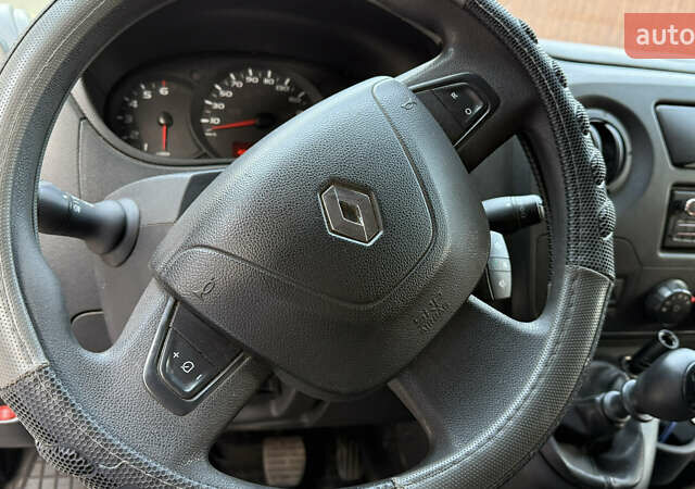 Белый Рено Мастер, объемом двигателя 2.3 л и пробегом 670 тыс. км за 16100 $, фото 9 на Automoto.ua