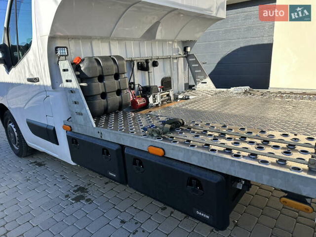 Белый Рено Мастер, объемом двигателя 2.3 л и пробегом 290 тыс. км за 19000 $, фото 10 на Automoto.ua