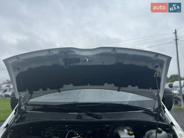 Белый Рено Мастер, объемом двигателя 2.3 л и пробегом 191 тыс. км за 17999 $, фото 32 на Automoto.ua