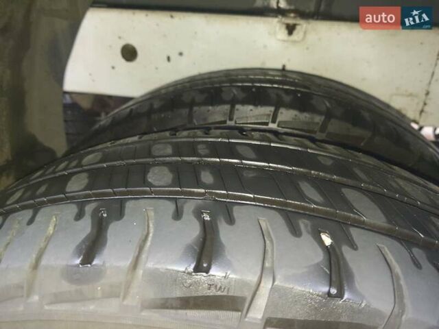 Білий Рено Мастєр, об'ємом двигуна 2.5 л та пробігом 380 тис. км за 16000 $, фото 5 на Automoto.ua