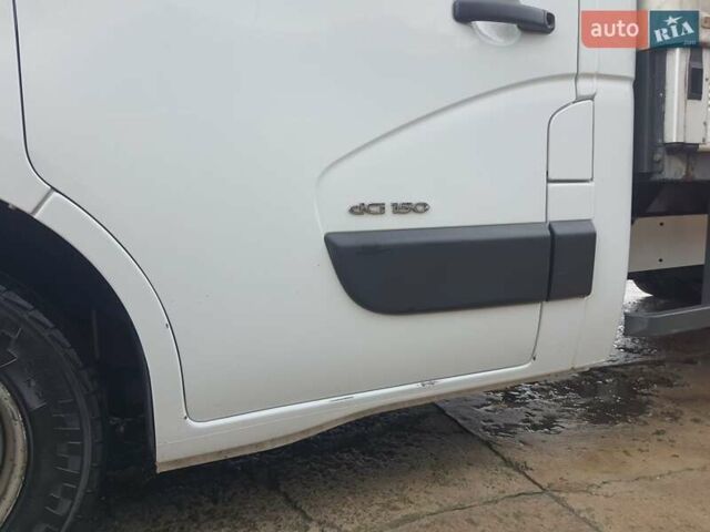 Білий Рено Мастєр, об'ємом двигуна 2.5 л та пробігом 380 тис. км за 16000 $, фото 2 на Automoto.ua