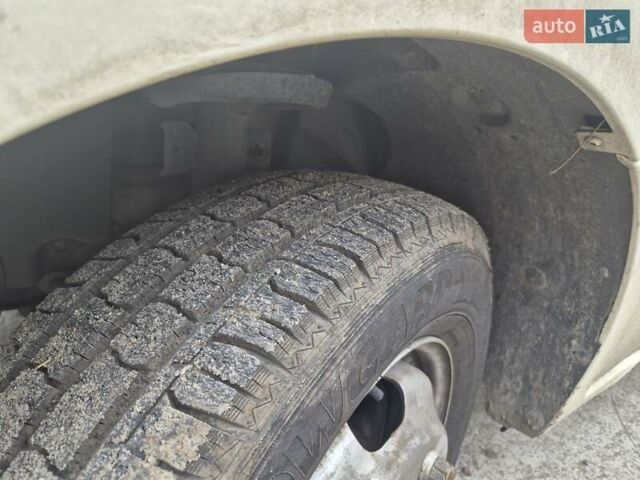 Белый Рено Мастер, объемом двигателя 2.3 л и пробегом 500 тыс. км за 15400 $, фото 6 на Automoto.ua