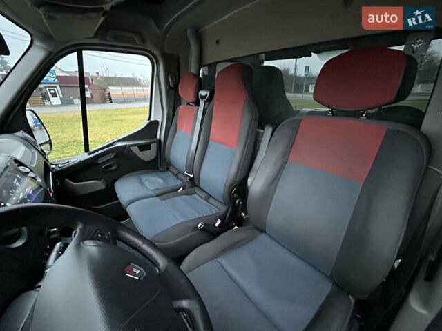 Белый Рено Мастер, объемом двигателя 2.3 л и пробегом 276 тыс. км за 16000 $, фото 18 на Automoto.ua