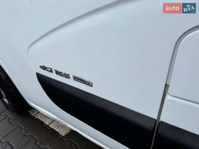 Белый Рено Мастер, объемом двигателя 2.3 л и пробегом 241 тыс. км за 21500 $, фото 20 на Automoto.ua