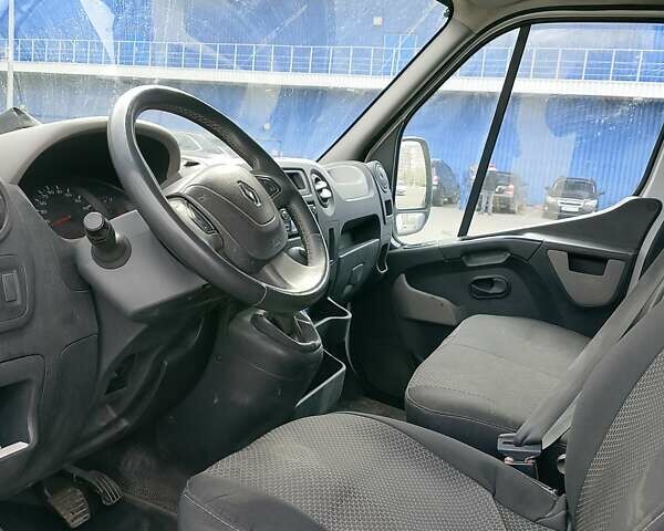 Белый Рено Мастер, объемом двигателя 2.3 л и пробегом 330 тыс. км за 13500 $, фото 9 на Automoto.ua