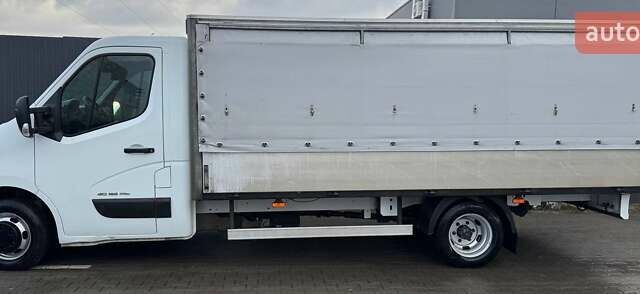 Белый Рено Мастер, объемом двигателя 2.3 л и пробегом 241 тыс. км за 21500 $, фото 1 на Automoto.ua