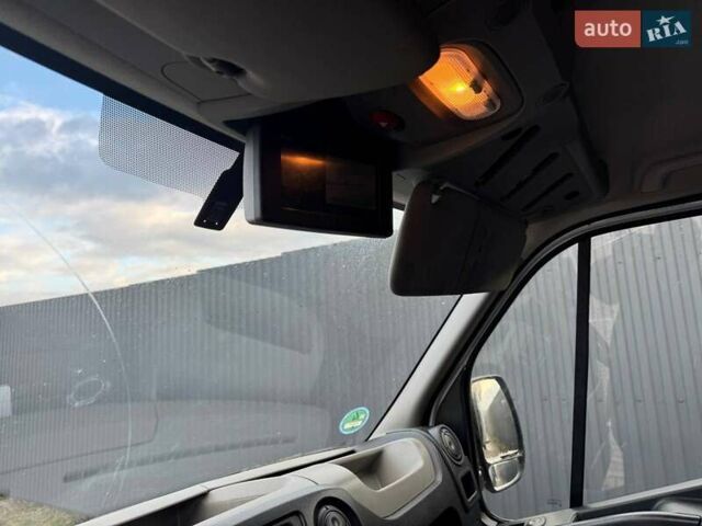 Белый Рено Мастер, объемом двигателя 2.3 л и пробегом 241 тыс. км за 21500 $, фото 18 на Automoto.ua