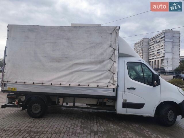 Белый Рено Мастер, объемом двигателя 2.3 л и пробегом 320 тыс. км за 13000 $, фото 3 на Automoto.ua