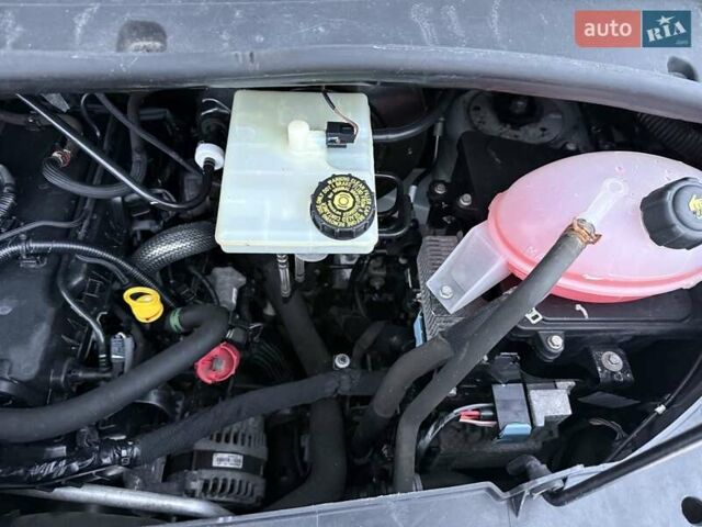 Белый Рено Мастер, объемом двигателя 2.3 л и пробегом 260 тыс. км за 22200 $, фото 37 на Automoto.ua