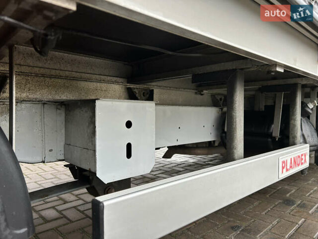 Белый Рено Мастер, объемом двигателя 2.3 л и пробегом 276 тыс. км за 16000 $, фото 29 на Automoto.ua