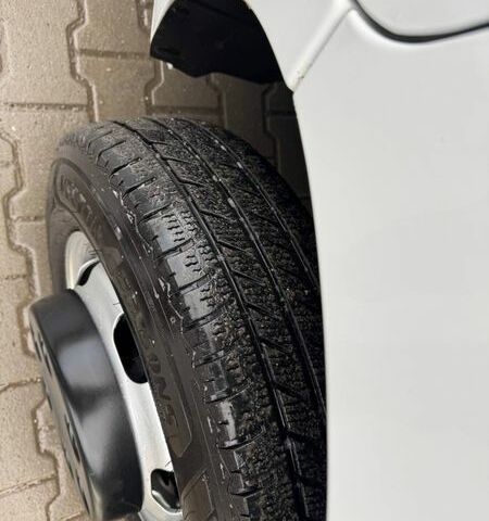 Білий Рено Мастєр, об'ємом двигуна 2.3 л та пробігом 241 тис. км за 21800 $, фото 17 на Automoto.ua