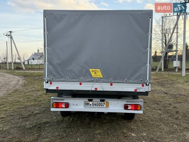 Білий Рено Мастєр, об'ємом двигуна 2.3 л та пробігом 225 тис. км за 22499 $, фото 12 на Automoto.ua