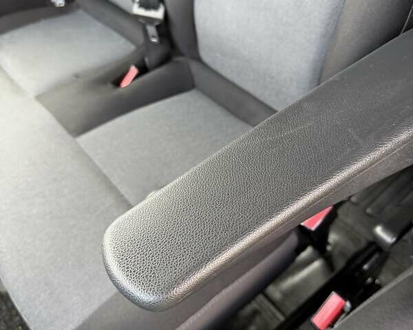 Білий Рено Мастєр, об'ємом двигуна 2.3 л та пробігом 225 тис. км за 22499 $, фото 27 на Automoto.ua