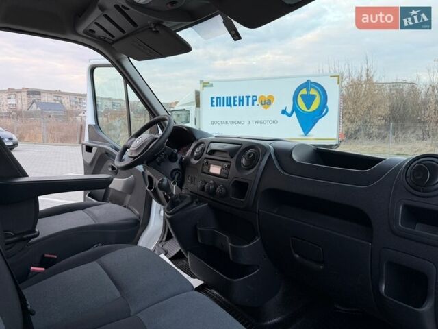 Белый Рено Мастер, объемом двигателя 0 л и пробегом 245 тыс. км за 21700 $, фото 43 на Automoto.ua