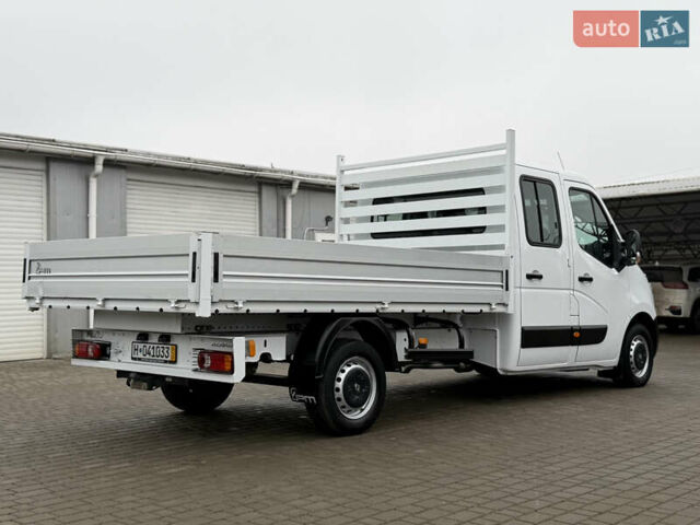 Белый Рено Мастер, объемом двигателя 2.3 л и пробегом 189 тыс. км за 21300 $, фото 8 на Automoto.ua