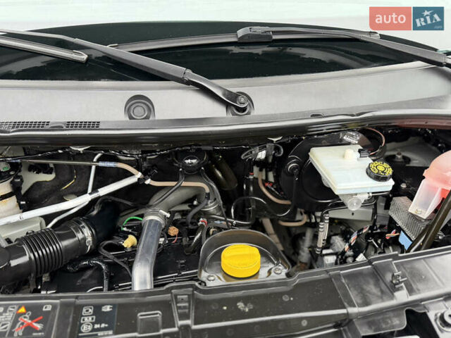 Белый Рено Мастер, объемом двигателя 2.3 л и пробегом 189 тыс. км за 21300 $, фото 30 на Automoto.ua