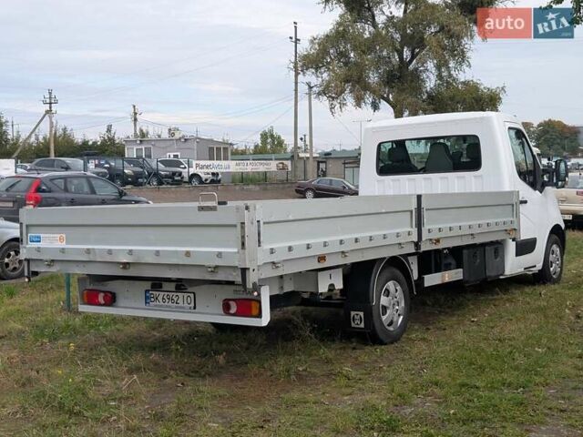 Белый Рено Мастер, объемом двигателя 2.3 л и пробегом 178 тыс. км за 19850 $, фото 6 на Automoto.ua