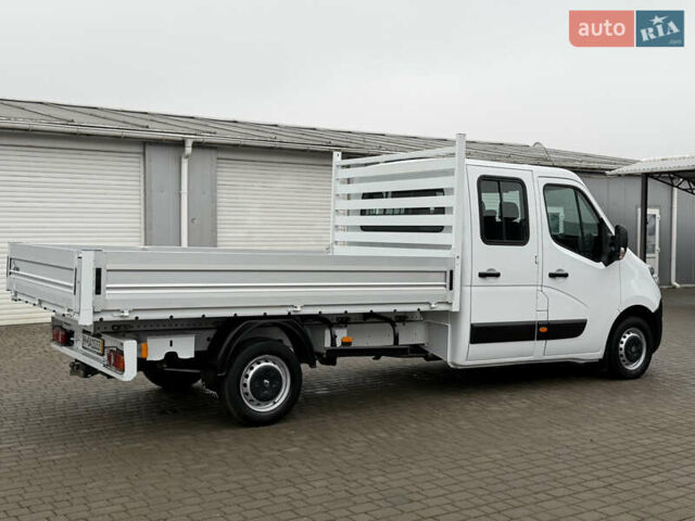 Белый Рено Мастер, объемом двигателя 2.3 л и пробегом 189 тыс. км за 21300 $, фото 7 на Automoto.ua