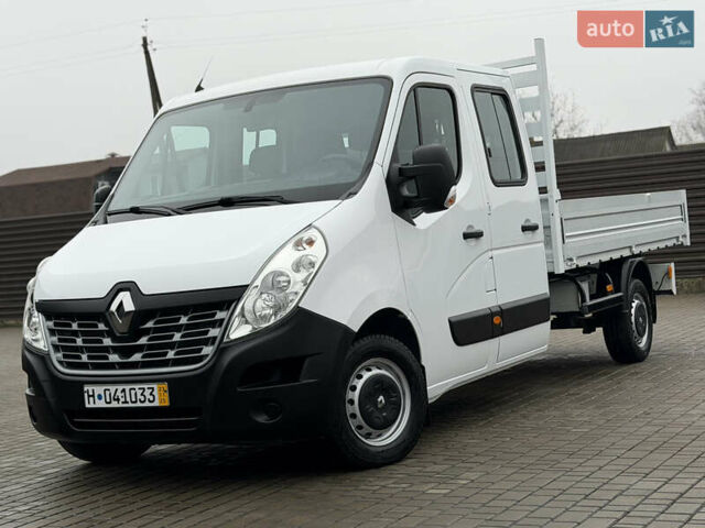 Белый Рено Мастер, объемом двигателя 2.3 л и пробегом 189 тыс. км за 21300 $, фото 1 на Automoto.ua