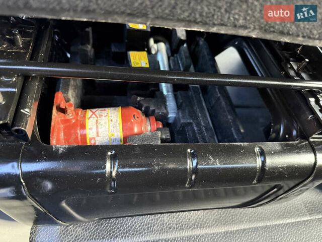 Белый Рено Мастер, объемом двигателя 0 л и пробегом 239 тыс. км за 23200 $, фото 56 на Automoto.ua